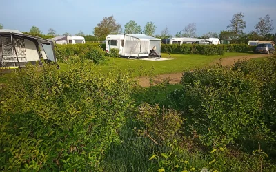 Heerlijk camperen bij vakantieboerderij Camping Hakehoeve Ellemeet Schouwen-Duiveland aan zee in Zeeland